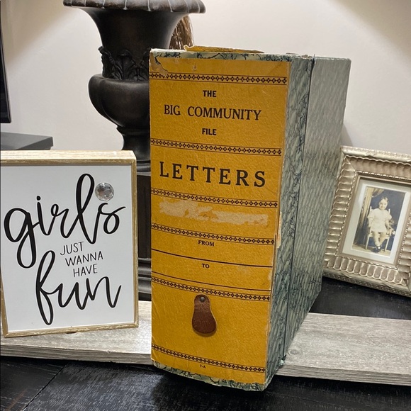 Other - Vintage Yellow and Green File Box